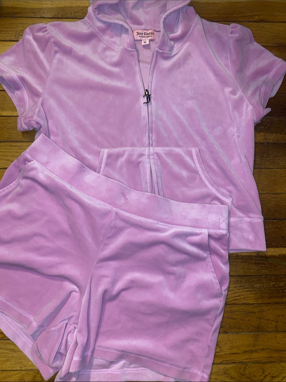 Juicy Couture Pink Velour Short Sleeve Hoodie & Shorts Set - Picture 3 of 7